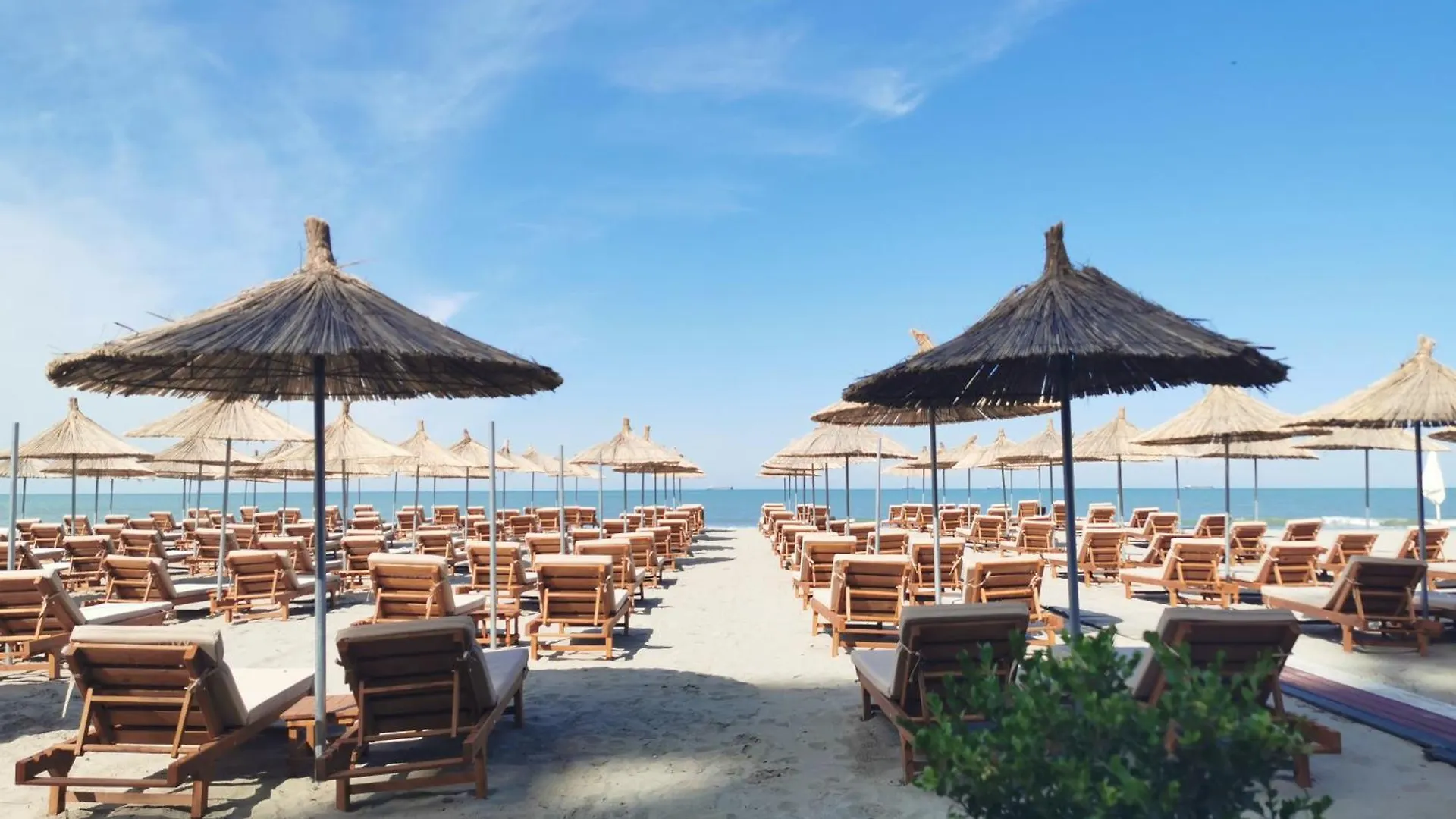 Luna Mare Apt Durrës 0*,  Albanië